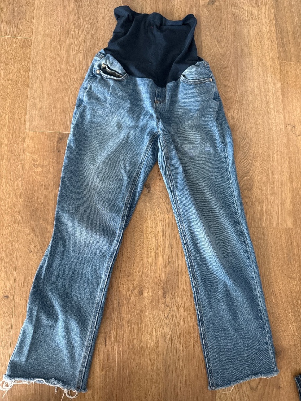 Motherhood maternity Jean XS